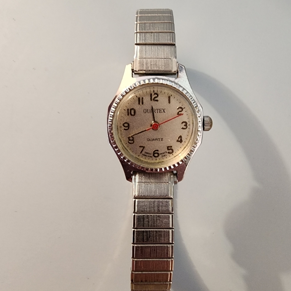 Silver Women's Quartz Watch